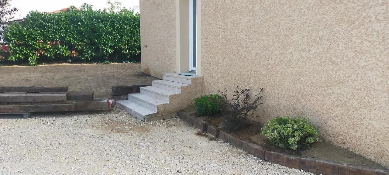 Gite Des Gones - Lyon Charme Feyzin Holiday home