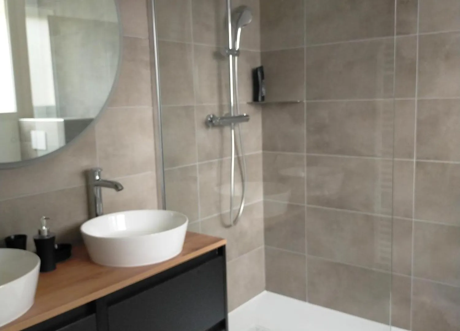 Gite Des Gones - Lyon Charme Feyzin Holiday home